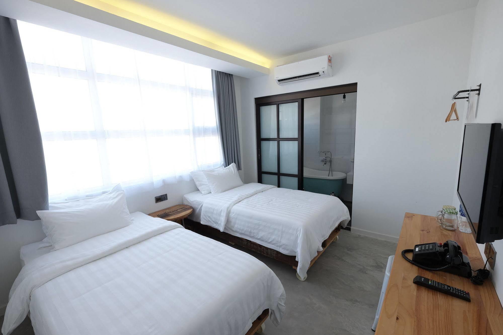 White Loft Hotel Malacca Ngoại thất bức ảnh