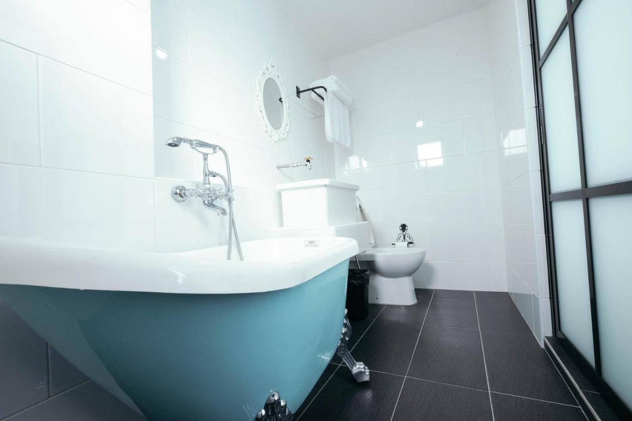 White Loft Hotel Malacca Phòng bức ảnh